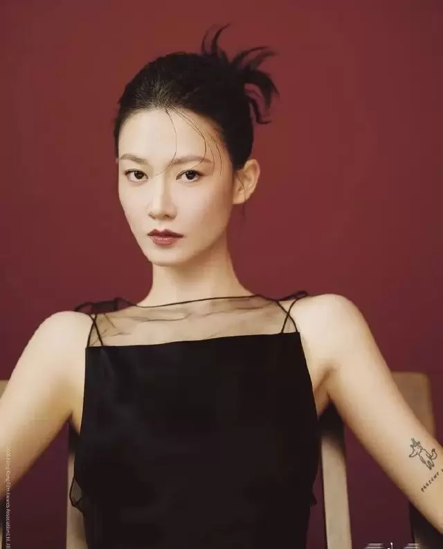 梁家辉第五次获香港电影金像奖最佳男主角,廖子妤凭《像我这样的爱情》摘得影后 _ 相关图片 梁家辉第五次获香港电影金像奖最佳男主角,廖子妤凭《像我这样的爱情》摘得影后 _ 相关图片