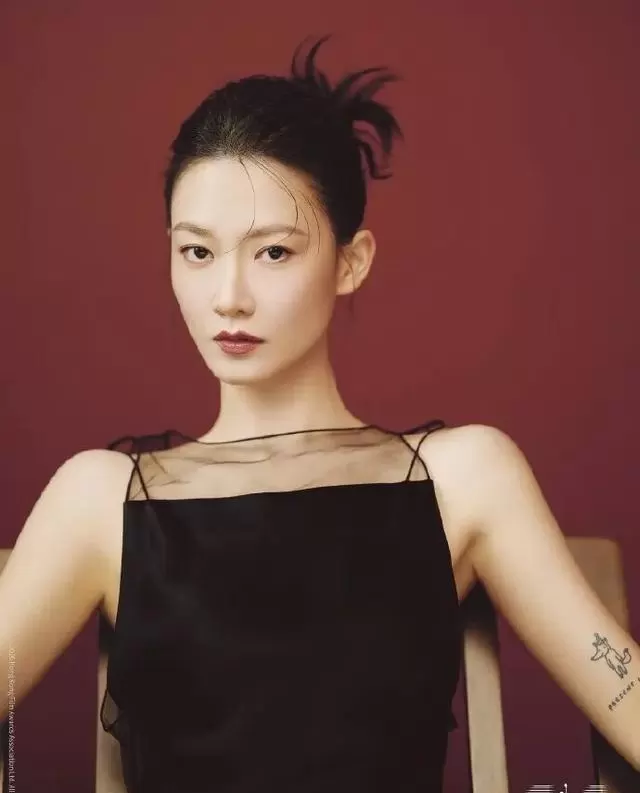 梁家辉第五次获金像奖最佳男主角,廖子妤凭《像我这样的爱情》摘后冠 _ 相关图片 梁家辉第五次获金像奖最佳男主角,廖子妤凭《像我这样的爱情》摘后冠 _ 相关图片