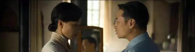 于和伟探班《八千里路云和月》现场指导黄澄澄表演 _ 相关图片 于和伟探班《八千里路云和月》现场指导黄澄澄表演 _ 相关图片