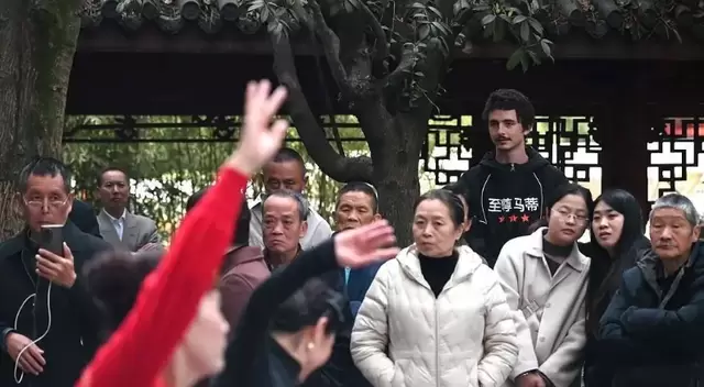 《穿普拉达的女王2》五一档票房两千万，好莱坞进口片占比持续下滑 _ 相关图片